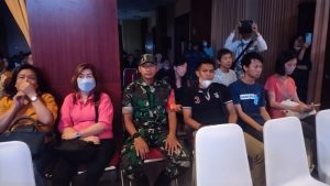 Babinsa Koramil 07/KB Sertu Taufik Monitoring Giat Pembukaan Bazar UMKM Maju Festival 2023