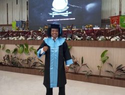 Advokat Puguh Kribo Dihari Sumpah Pemuda Meraih Gelar Gelar S2 Magister Ilmu Hukum Di HKBP Medan