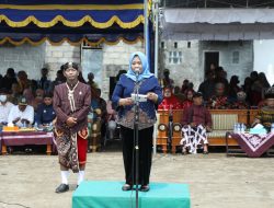 Bupati Kustini Sri Purnomo Berharap Kelestarian Budaya, Memperkuat Kerukunan dan Kebersamaan Atar Warga.