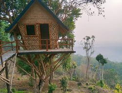 Hadiri Konsolidasi Edukasi Hukum dan Fungsi Jurnalistik,Villa Gunung Dago Menjadi pilihan LBH Pisau dan FWJI Menginap