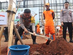 Polda Metro Jaya dan Forkopimda DKI Lestarikan Lingkungan Melalui Program ‘Penanaman Sepuluh Juta Pohon Bersama Polri
