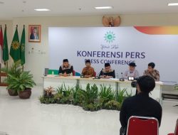 Muhamaddiyah Memandang, Bahwa Dunia Saat ini Menghadapi dua Tantangan Yang Sangat Berat dan Komplek