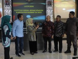 Dukung Warung Tradisional Naik Kelas, Pemkab Sleman Launching Bansos Bedah Warung Kelontong