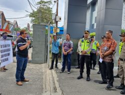 Pencemaran Lingkungan PT.BA dan PT.BAU, LSM PSR Gelar Aksi Demo DiKantor Gubernur Sumsel
