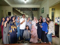 Caleg DPR RI PAN Nomor Urut 4 Kang H.Heru CN Jadi Idola Serta Pilihan Ratusan Kaum Ibu-Ibu Di Kota Bandung Dan Cimahi