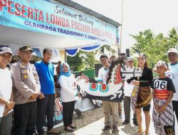 Lestarikan Budaya Lokal, Bupati Sleman Buka Lomba Pacuan Kuda Kepang.