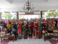 Menghadiri Peringati Hari Ibu, Bupati Sleman Dorong Para Ibu Lebih Berdaya dan Berkontribusi Bagi Lingkungan