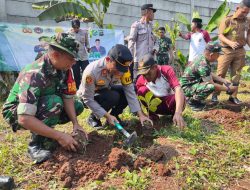 Polsek Cisauk Polres Tangsel Lakukan Penanaman 10 Juta Pohon di Desa Cibogo Tangerang