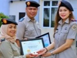 Di Penghujung Tahun, Kantah Tangsel Berikan Penghargaan “Best Employee” Kepada Pegawainya
