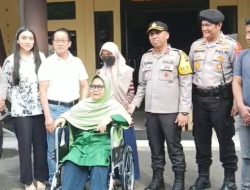 Bakti Sosial Pemberian Kursi Roda Oleh Polsek Tanjung Priok Bersama Donatur Bapak Haji Gani