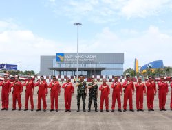 JAT Menuju Singapore Airshow 2024 : Transit di Bandara Internasional Batam disambut Danlanud HNM.