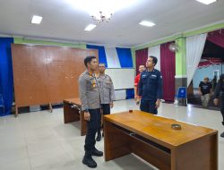Dalam Rangka Mengamankan Rekapitulasi Surat Suara di Tingkat Kecamatan, Polresta Sleman Laksanakan Pengamanan