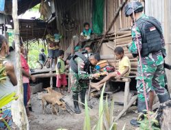 Satgas Yonif 122/TS Anjangsana Dan Berikan Pelayanan Kesehatan ke Masyarakat Perbatasan RI-PNG