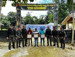 Wujud Kepedulian Tali Asih, Satgas Yonif 623 Bagikan Sembako Kepada Warga