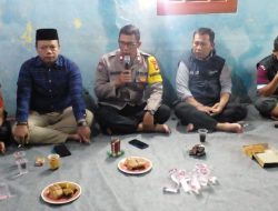 Antisipasi Tawuran di Bulan Ramadhan, Bhabinkamtibmas Polsek Kebon Jeruk Bersama Warga RT 003/003 Kedoya Selatan Gelar Rapat