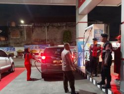 Beri Kenyamanan dan Keamanan Menjelang Lebaran, Polresta Sleman Pantau Ketersediaan Stok BBM di Setiap SPBU.