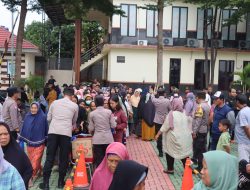 Ribuan Orang Datangi Polres Tangsel, Ada Apa?