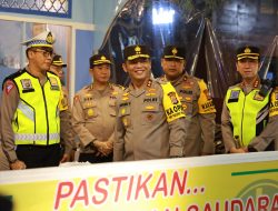 Malam Takbiran Kapolda dan Waka Polda DIY, Tinjau Langsung Dua Pos Pengamanan Lebaran