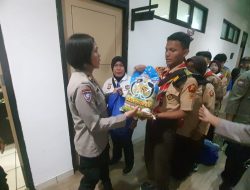 Sat Binmas Polres Tangerang Selatan Bagikan 60 Paket Sembako untuk KSK dan Pramuka
