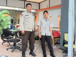 Bhabinkamtibmas Sambangi Warga Cibogo Berikan Himbauan Kamtibmas