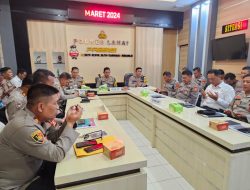 Tim Polres Melawi Bersama Dinas Lingkungan Hidup Sidak Ke Lokasi Keluhan Masyarakat Dugaan Pencemaran Sumber Air Oleh PT Lahan Cakrawala*