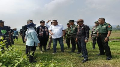 Sukseskan Ketahanan Pangan, Kodim 0808/Blitar Dukung Kegiatan Percepatan Gerakan Tanam Melalui Pompanisasi