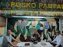Aktif Tingkatkan Keamanan, Babinsa Koramil 05/KJ Lakukan Siskamling Dengan Anggota Keamanan