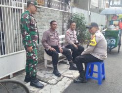 Bhabinkamtibmas Kelurahan Duri Pulo Melaksanakan Pengamanan Gereja GSJA