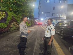 Bhabinkamtibmas Kelurahan Kebon Kacang Berikan Himbauan Kepada Satpam RSUD Tanah Abang