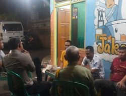 Antisipasi Rawan Gangguan Kamtibmas Aipda Anwar Sambang di Pos Rw. 006