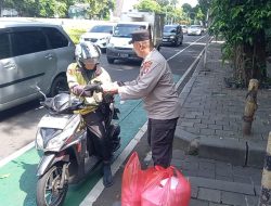 Jum’at Berkah Berbagi 50 Nasi Kotak Siap Saji