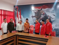 Bakal Calon Bupati Sleman, H.Sukamto Kembalikan Formulir Pendaftaran ke DPC PDI Perjuangan Kabupaten Sleman