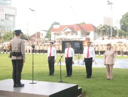 Kapolda Sumatera- Selatan Berikan Penghargaan Dua Puluh Sembilan (29.) Anggota Polri Berprestasi Di Lingkungan Polda