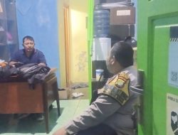 Patroli Dialogis Dan Kunjungan Poskamling RW 04