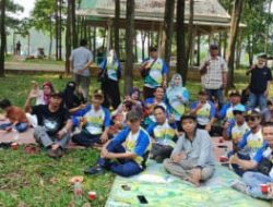 11 Kades Kecamatan Parungpanjang Babarengan Gelar Lomba Dayung dan Balap Getek di Obyek Wisata “Situ Pasir Maung” Desa Dago