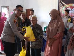 Peringatan Hari Bhayangkara Ke – 78 Tahun 2024, Polres Lahat Bagikan Bansos Kepada Warga