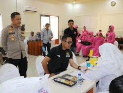 Polres Lahat Melaksanakan Aksi Sosial Donor Darah Dalam Rangka Rangkaian Hut Bahyangkara yang Ke 78 Tahun 2024