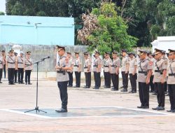 Kapolres Lahat Pimpin Upacara Tabur Bunga Di Taman Makam Pahlawan Taman Puspa Bhakti Lahat