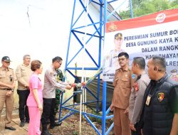 Kapolres Lahat AKBP God Parlasro S.Sinaga SH.Sik.MH Melaksanakan Peresmian bedah rumah dan sumur bor dalam rangka Hari Bhayangkara ke 78