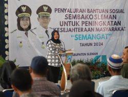 Tingkatkan Kesejahteraan Masyarakat, Bupati Sleman Serahkan ” Semangat ” Kepada Warga Yang Kurang Mampu