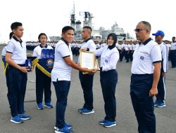 Berhasil Menggagalkan Penyeludupan 80.000 Ekor Benih Bening Lobster, Lanal Yogyakarta Menerima Penghargaan dari Kasal.