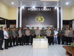 Hari Bhayangkara Ke- 78, Kodim 0405/Lahat Beri Kejutan Ke Polres Lahat