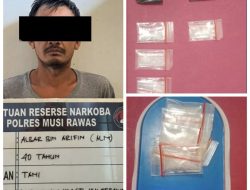 Satresnarkoba Polres Musi Rawas Pengedar Sabu saat tertidur di rumah kediamannya