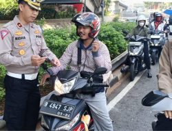 Hari Pertama Pelaksanaan Operasi Patuh Jaya 2024: Sat Lantas Polres Metro Jakarta Barat Gelar Sosialisasi di Sejumlah Wilayah