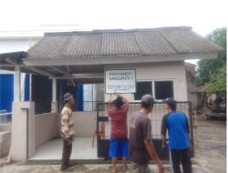 Wujud Keperdulian Sosial Sutrisno Pengusaha Dari Desa Duren Merelokasi Pos Yandu