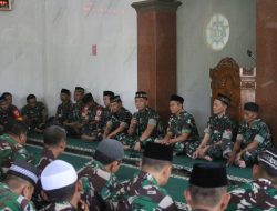 Dalam Rangka Memperingati HUT RI ke -79 Dandim 0621 Bogor, Menghadiri Doa Bersama di Masjid Al Ikhlas.