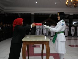 Kukuhkan 75 Anggota Paskibraka Kabupaten Sleman, Bupati Kustini Menyebut ini Adalah Putra – Putri Terbaik Dari Kabupaten Sleman