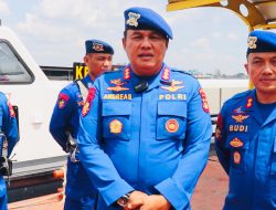 Dirpolairud Polda Sumsel Lepas Keberangkatan KM LCT Sei Rawas ke Lalan. Jalankan Misi Kemanusiaan