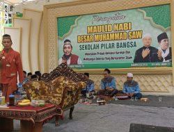 Sekolah Pilar Bangsa Cadas Sepatan Gelar Peringatan Maulid Nabi Muhammad SAW Di Meriahkan Ustadz Maulana