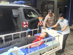 Bhabinkamtibmas Polsek Tamansari Sigap Tanggapi Laporan Kecelakaan Warga